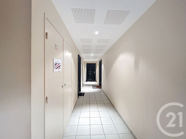 Appartement T3 à vendre - 3 pièces - 71,95 m2 - Yssingeaux - 43 - AUVERGNE