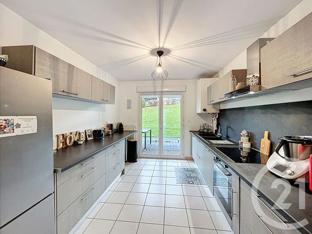 Appartement T3 à vendre - 3 pièces - 71,95 m2 - Yssingeaux - 43 - AUVERGNE