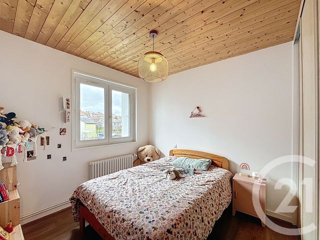 Appartement T4 &agrave; vendre - 4 pi&egrave;ces - 114,20 m2 - Yssingeaux - 43 - AUVERGNE