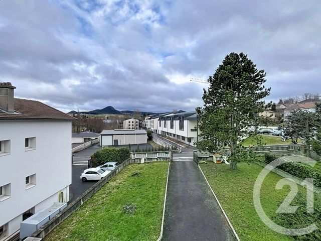 Appartement T4 &agrave; vendre - 4 pi&egrave;ces - 114,20 m2 - Yssingeaux - 43 - AUVERGNE