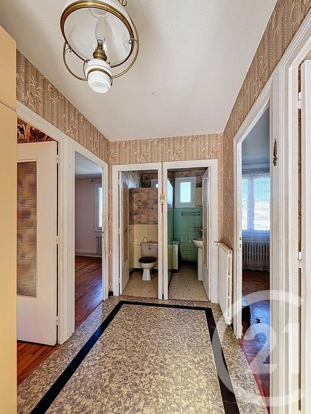 Appartement T3 &agrave; vendre - 3 pi&egrave;ces - 61,55 m2 - Monistrol Sur Loire - 43 - AUVERGNE