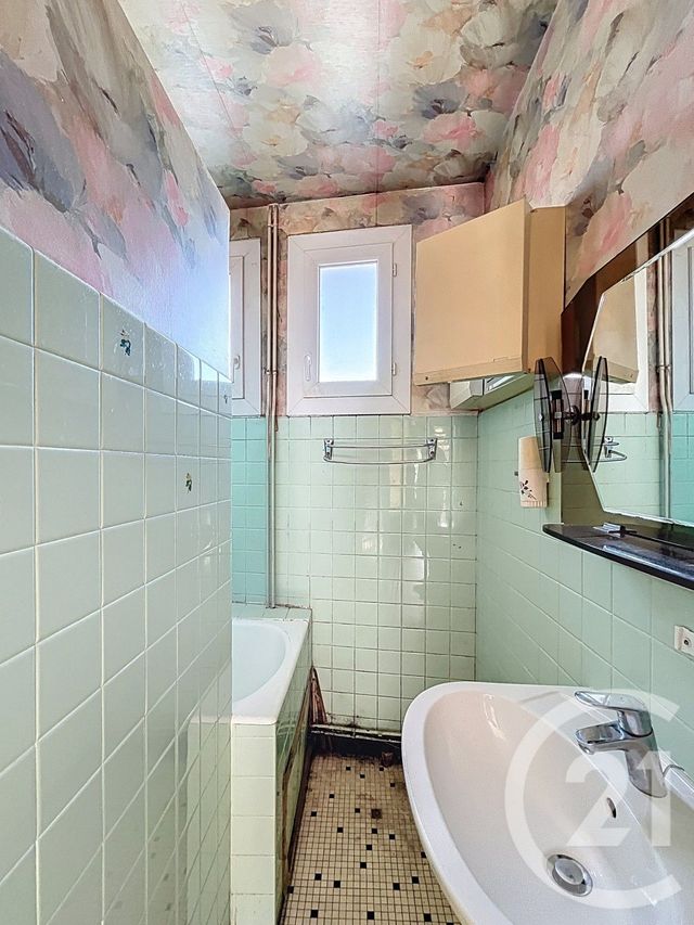 Appartement T3 &agrave; vendre - 3 pi&egrave;ces - 61,55 m2 - Monistrol Sur Loire - 43 - AUVERGNE