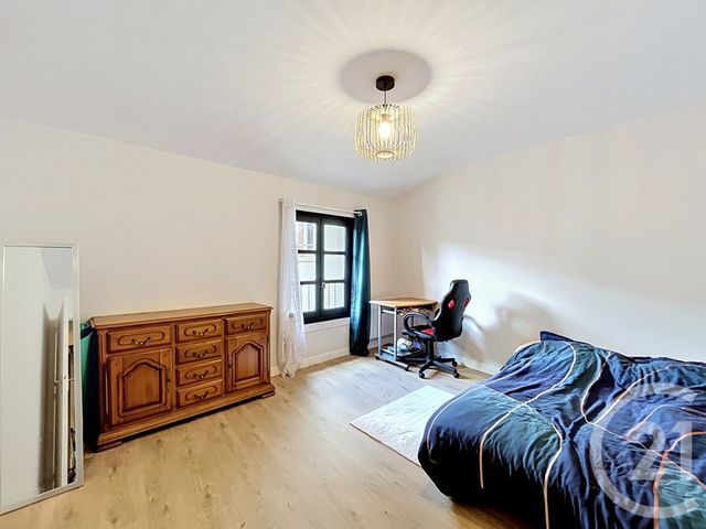 Appartement T3 &agrave; vendre - 3 pi&egrave;ces - 69,43 m2 - Yssingeaux - 43 - AUVERGNE