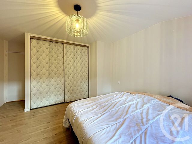 Appartement T3 &agrave; vendre - 3 pi&egrave;ces - 69,43 m2 - Yssingeaux - 43 - AUVERGNE