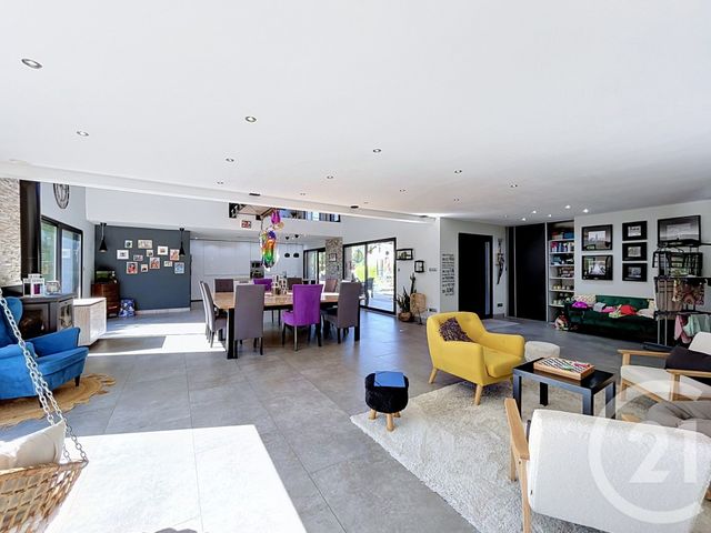 Maison &agrave; vendre - 9 pi&egrave;ces - 341 m2 - Ste Sigolene - 43 - AUVERGNE