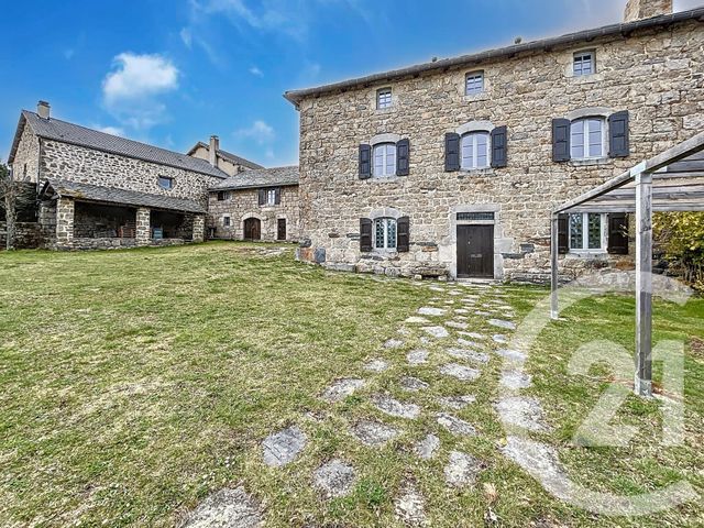 Maison à vendre - 26 pièces - 614,04 m2 - St Jeures - 43 - AUVERGNE