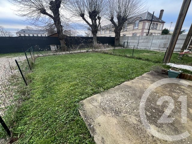 Appartement F2 &agrave; louer - 2 pi&egrave;ces - 43,91 m2 - Caillouet Orgeville - 27 - HAUTE-NORMANDIE