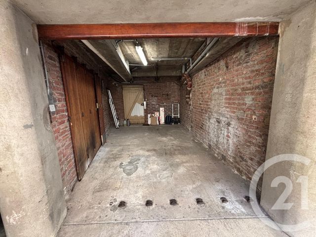 Parking &agrave; louer - 14 m2 - Evreux - 27 - HAUTE-NORMANDIE