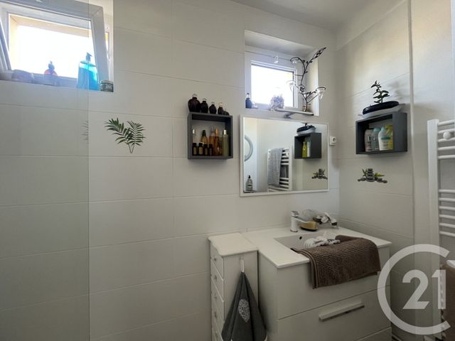 Appartement F4 &agrave; vendre - 4 pi&egrave;ces - 85 m2 - Lisieux - 14 - BASSE-NORMANDIE