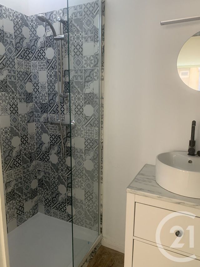 Appartement Local à louer - 2 pièces - 31 m2 - Orbec - 14 - BASSE-NORMANDIE