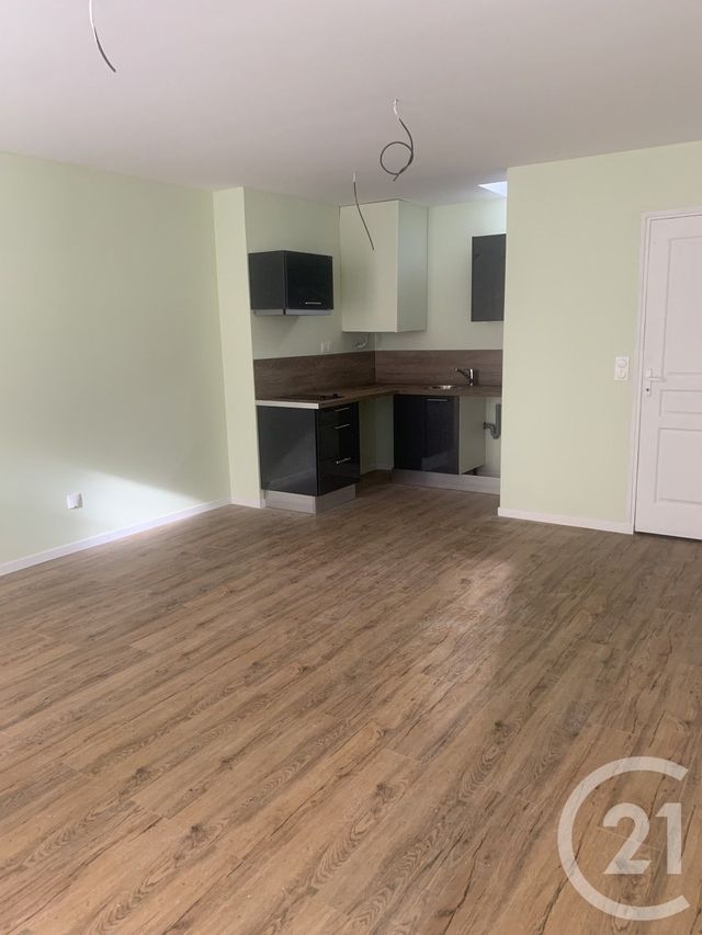 Appartement Local à louer - 2 pièces - 31 m2 - Orbec - 14 - BASSE-NORMANDIE