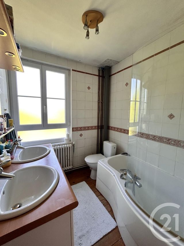 Maison à vendre - 8 pièces - 200 m2 - Le Mesnil Guillaume - 14 - BASSE-NORMANDIE