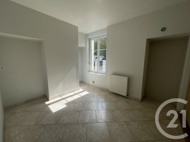 Appartement F3 &agrave; louer - 3 pi&egrave;ces - 81 m2 - Lisieux - 14 - BASSE-NORMANDIE