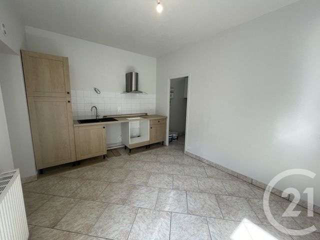 Appartement F3 &agrave; louer - 3 pi&egrave;ces - 81 m2 - Lisieux - 14 - BASSE-NORMANDIE