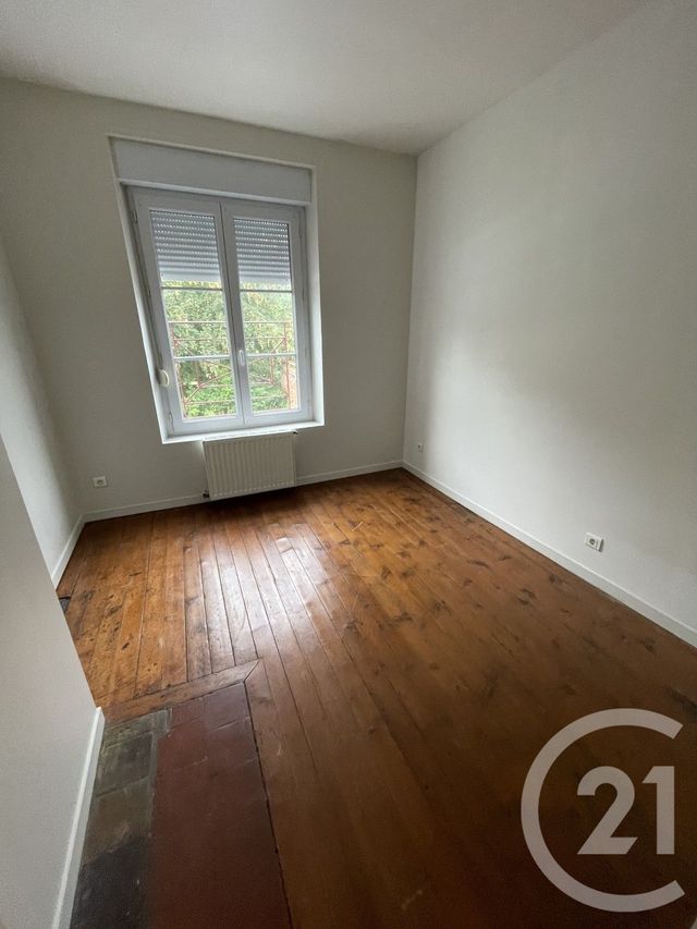 Appartement F3 &agrave; louer - 3 pi&egrave;ces - 81 m2 - Lisieux - 14 - BASSE-NORMANDIE