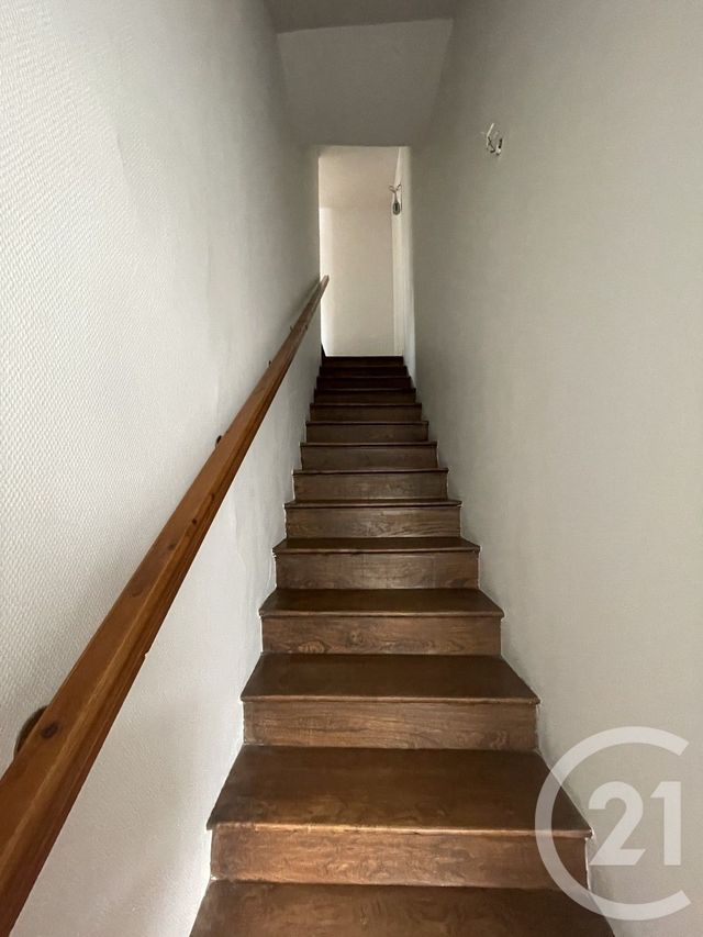 Appartement F3 &agrave; louer - 3 pi&egrave;ces - 81 m2 - Lisieux - 14 - BASSE-NORMANDIE