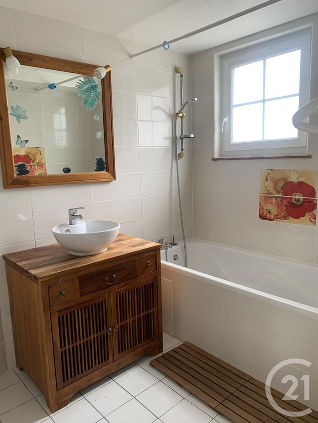 Maison &agrave; louer - 5 pi&egrave;ces - 146 m2 - Livarot Pays D Auge - 14 - BASSE-NORMANDIE