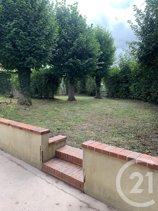 Maison &agrave; louer - 5 pi&egrave;ces - 146 m2 - Livarot Pays D Auge - 14 - BASSE-NORMANDIE