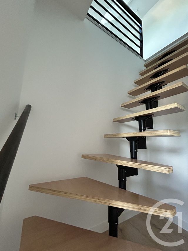 Appartement F3 &agrave; louer - 3 pi&egrave;ces - 44,15 m2 - Lisieux - 14 - BASSE-NORMANDIE