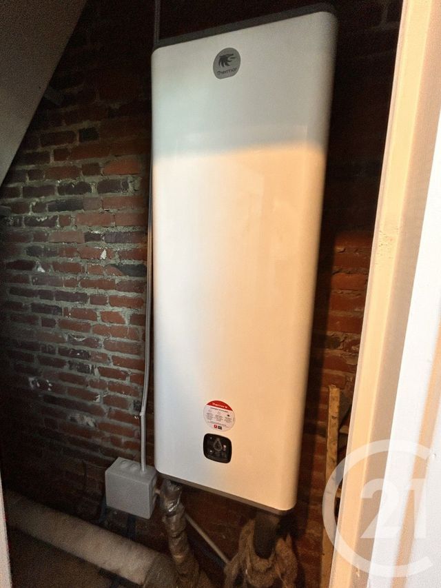 Appartement F3 &agrave; louer - 3 pi&egrave;ces - 44,15 m2 - Lisieux - 14 - BASSE-NORMANDIE