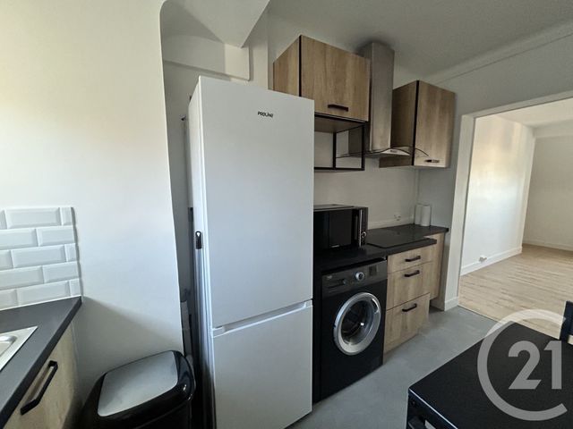 Appartement F3 &agrave; louer - 3 pi&egrave;ces - 44,15 m2 - Lisieux - 14 - BASSE-NORMANDIE