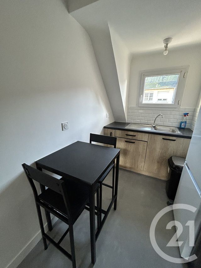Appartement F3 &agrave; louer - 3 pi&egrave;ces - 44,15 m2 - Lisieux - 14 - BASSE-NORMANDIE
