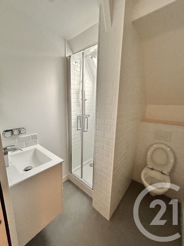 Appartement F3 &agrave; louer - 3 pi&egrave;ces - 44,15 m2 - Lisieux - 14 - BASSE-NORMANDIE