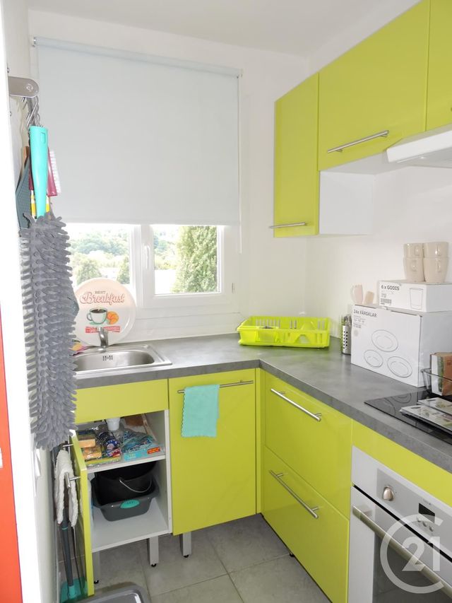 Appartement F2 &agrave; louer - 2 pi&egrave;ces - 36,26 m2 - Lisieux - 14 - BASSE-NORMANDIE