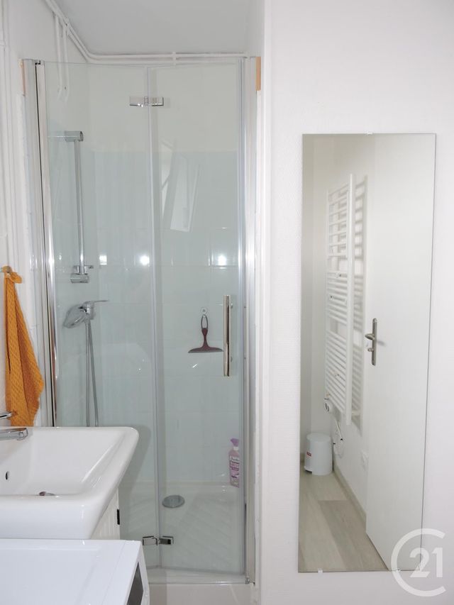 Appartement F2 &agrave; louer - 2 pi&egrave;ces - 36,26 m2 - Lisieux - 14 - BASSE-NORMANDIE