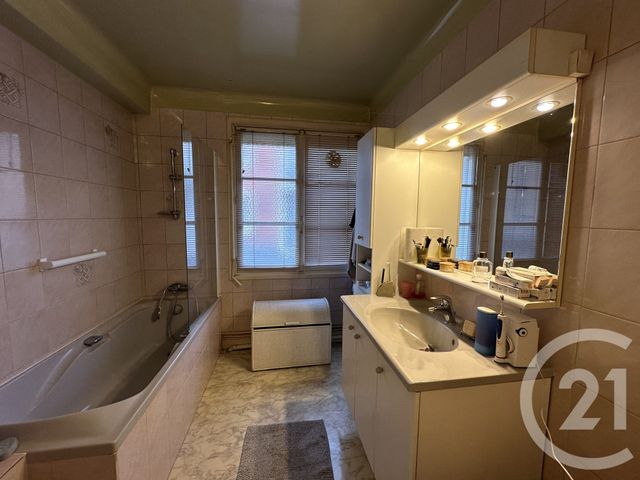 Appartement F4 &agrave; vendre - 4 pi&egrave;ces - 104 m2 - Lisieux - 14 - BASSE-NORMANDIE