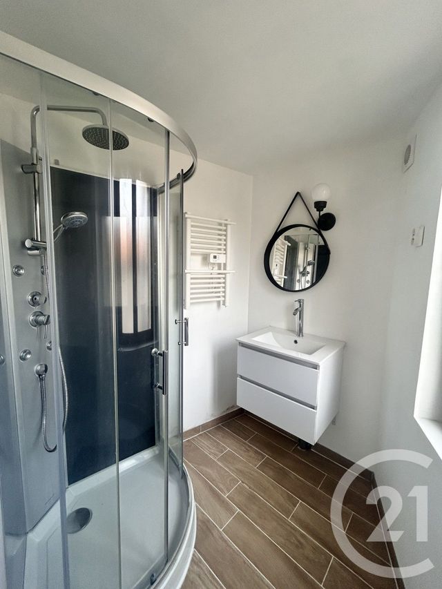 Maison &agrave; louer - 3 pi&egrave;ces - 45,80 m2 - St Desir - 14 - BASSE-NORMANDIE