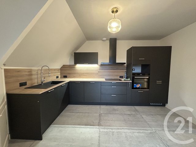 Appartement F4 &agrave; louer - 4 pi&egrave;ces - 100,56 m2 - Lisieux - 14 - BASSE-NORMANDIE