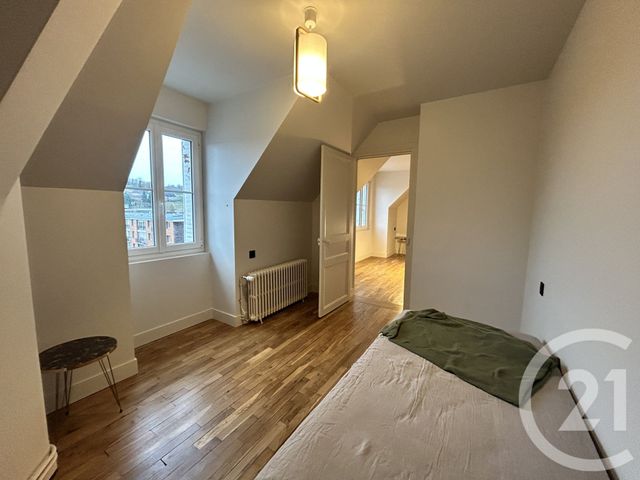 Appartement F4 &agrave; louer - 4 pi&egrave;ces - 100,56 m2 - Lisieux - 14 - BASSE-NORMANDIE