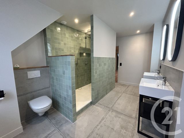 Appartement F4 &agrave; louer - 4 pi&egrave;ces - 100,56 m2 - Lisieux - 14 - BASSE-NORMANDIE