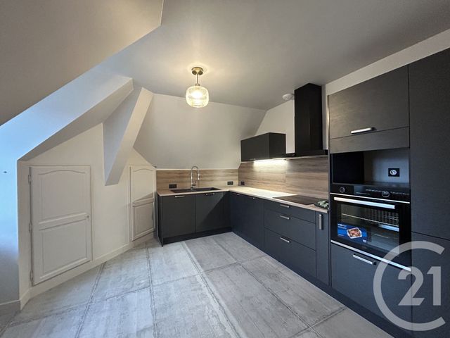 Appartement F4 &agrave; louer - 4 pi&egrave;ces - 100,56 m2 - Lisieux - 14 - BASSE-NORMANDIE