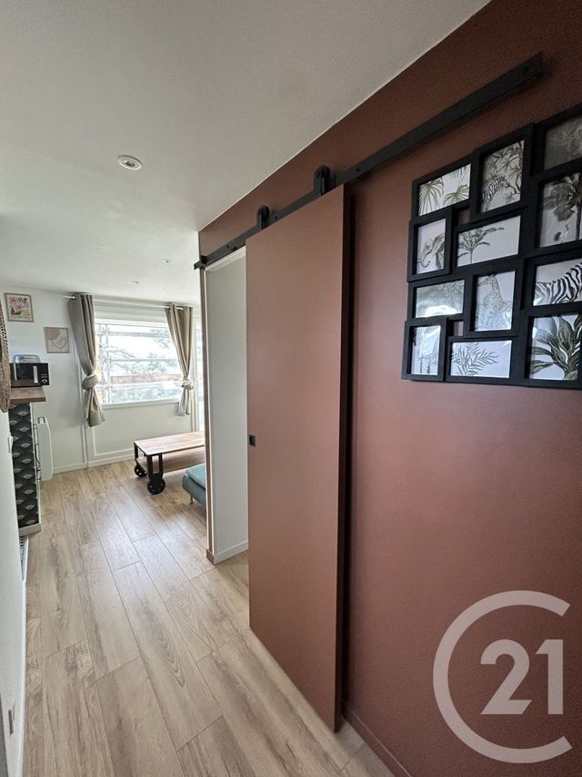 Appartement F1 à louer - 1 pièce - 27 m2 - Lisieux - 14 - BASSE-NORMANDIE