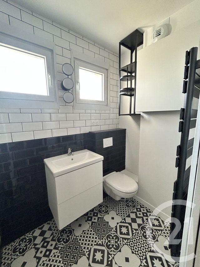 Appartement F1 à louer - 1 pièce - 27 m2 - Lisieux - 14 - BASSE-NORMANDIE