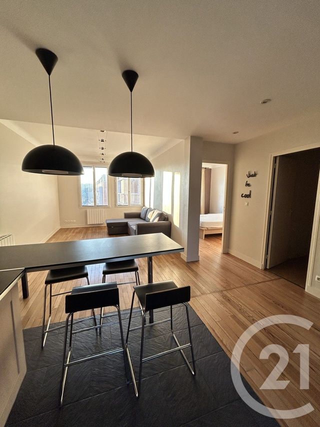 Appartement F2 &agrave; louer - 2 pi&egrave;ces - 55,10 m2 - Lisieux - 14 - BASSE-NORMANDIE