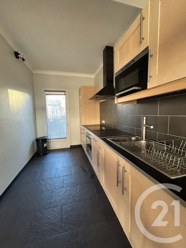 Appartement F2 &agrave; louer - 2 pi&egrave;ces - 55,10 m2 - Lisieux - 14 - BASSE-NORMANDIE