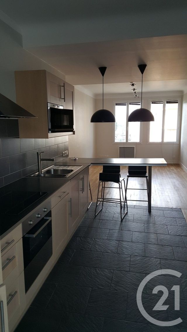 Appartement F2 à louer - 2 pièces - 55,10 m2 - Lisieux - 14 - BASSE-NORMANDIE