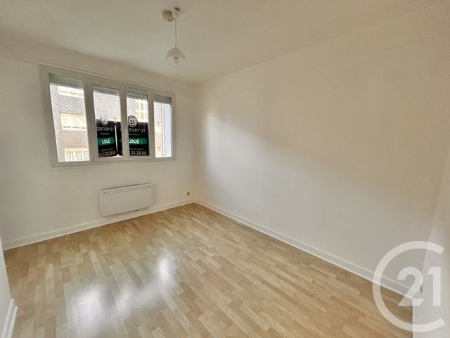 Appartement F3 &agrave; louer - 3 pi&egrave;ces - 44 m2 - Lisieux - 14 - BASSE-NORMANDIE