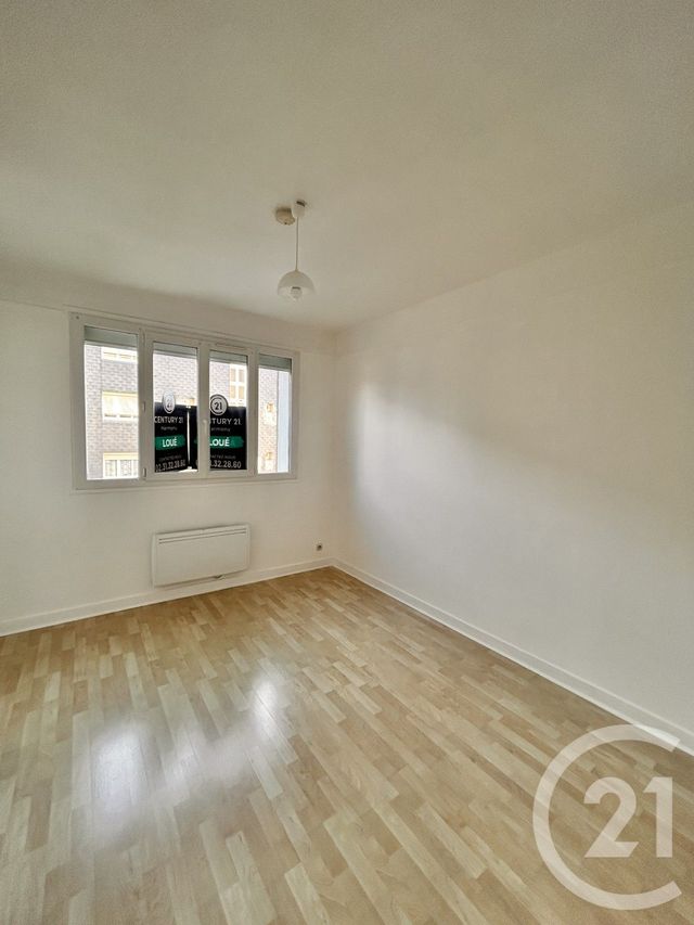 Appartement F3 &agrave; louer - 3 pi&egrave;ces - 44 m2 - Lisieux - 14 - BASSE-NORMANDIE