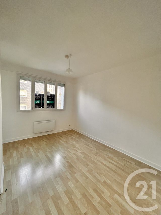 Appartement F3 &agrave; louer - 3 pi&egrave;ces - 44 m2 - Lisieux - 14 - BASSE-NORMANDIE