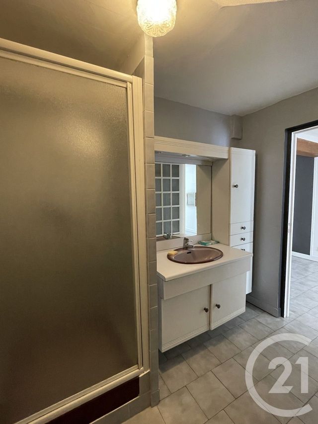 Appartement F3 bis &agrave; louer - 3 pi&egrave;ces - 61,30 m2 - Pont L Eveque - 14 - BASSE-NORMANDIE