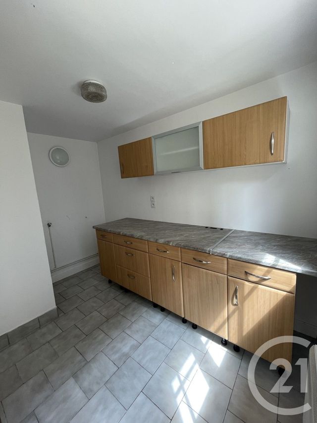 Appartement F3 bis &agrave; louer - 3 pi&egrave;ces - 61,30 m2 - Pont L Eveque - 14 - BASSE-NORMANDIE