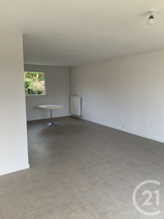 Maison &agrave; louer - 5 pi&egrave;ces - 103 m2 - Cambremer - 14 - BASSE-NORMANDIE