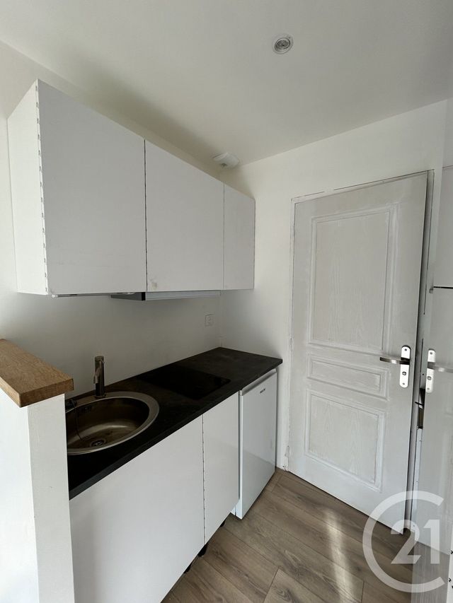 Appartement F2 &agrave; louer - 2 pi&egrave;ces - 32,89 m2 - Lisieux - 14 - BASSE-NORMANDIE