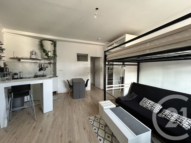 Appartement Studio &agrave; louer - 1 pi&egrave;ce - 23 m2 - Lisieux - 14 - BASSE-NORMANDIE