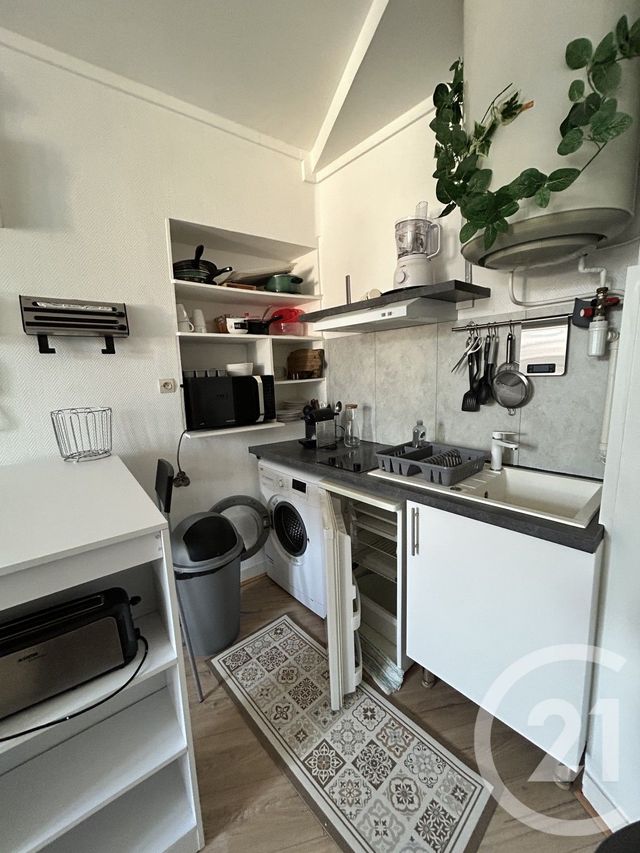 Appartement Studio &agrave; louer - 1 pi&egrave;ce - 23 m2 - Lisieux - 14 - BASSE-NORMANDIE