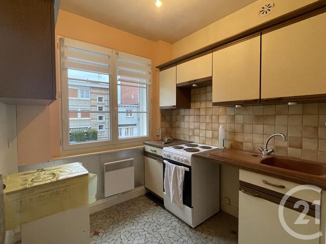 Appartement F2 &agrave; louer - 2 pi&egrave;ces - 41,61 m2 - Lisieux - 14 - BASSE-NORMANDIE